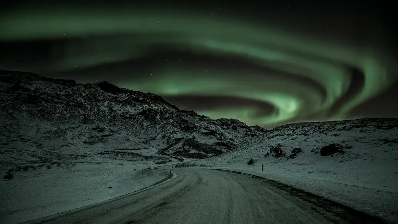 places to see northern lights in Iceland